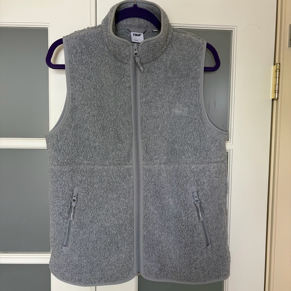 Aritzia TNA POLARTEC® THERMAL PRO™ MOCKNECK VEST HEATHER ATHLETIC GRE